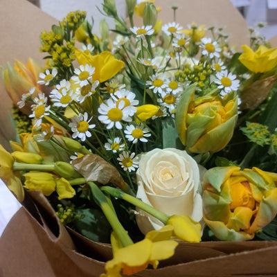 Classic Posy in yellows and creams.