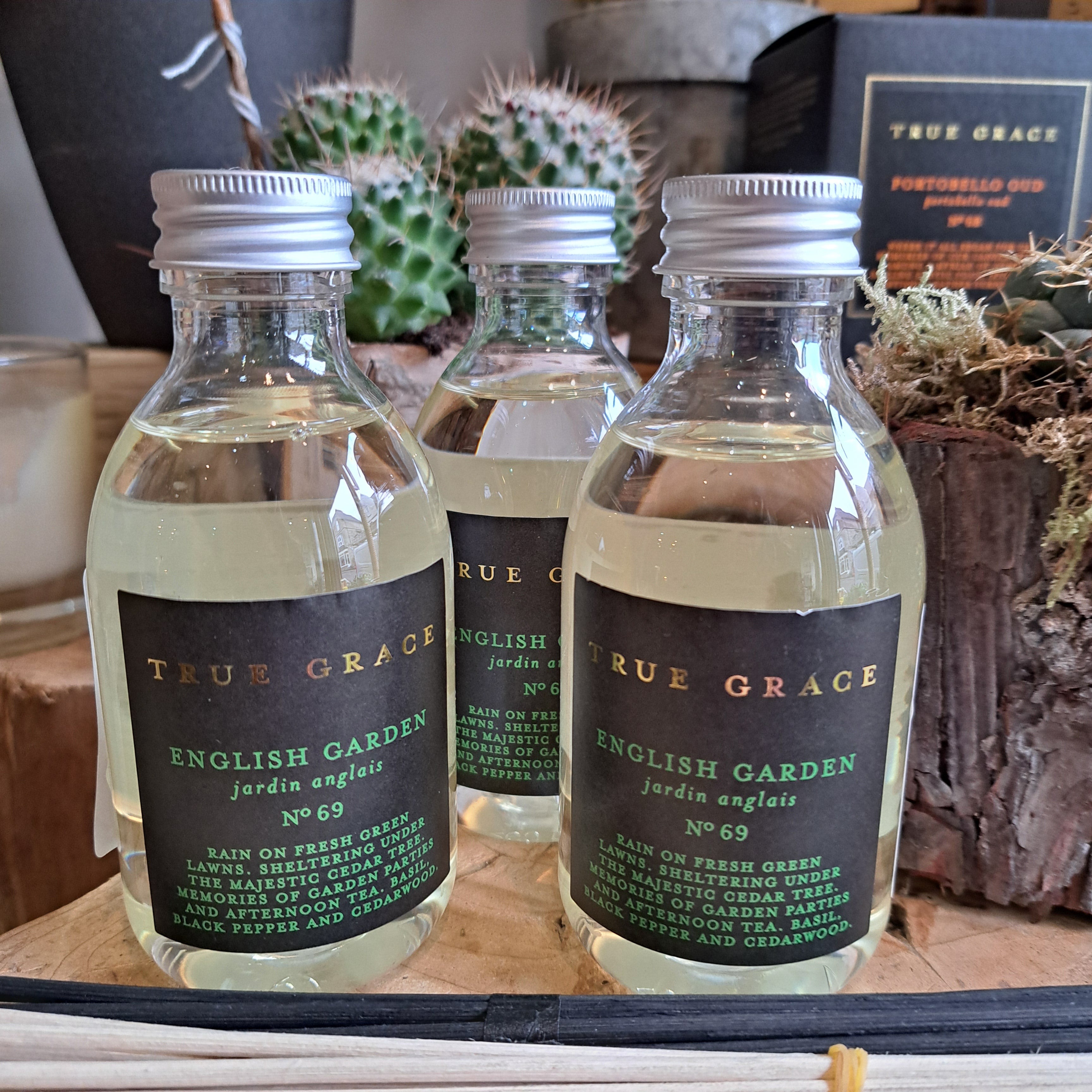 Diffusers REFILLS from True Grace – Flowers and Twine
